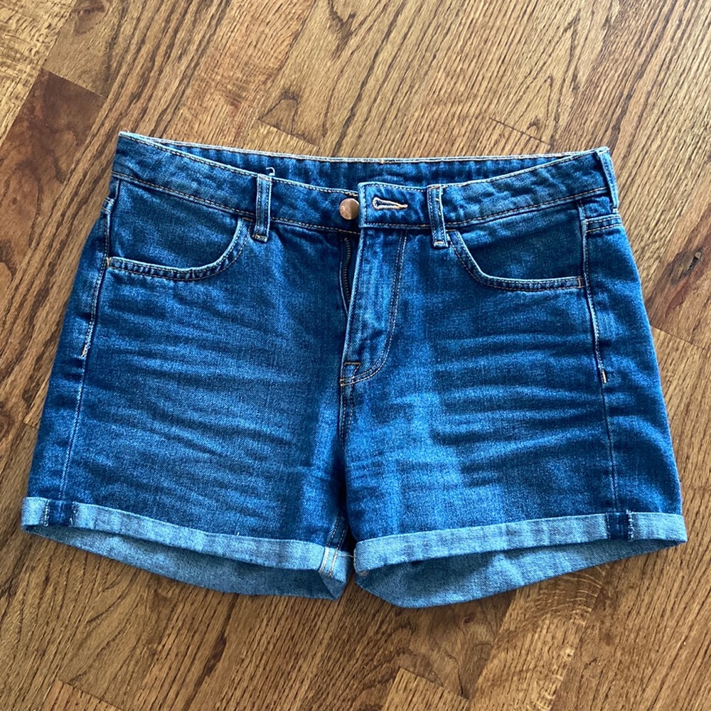 H&M High Waisted Jean Shorts - EUC